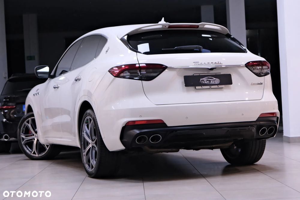Maserati Levante - 15