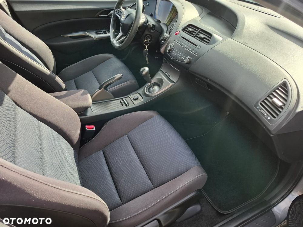 Honda Civic 1.4 Comfort - 26