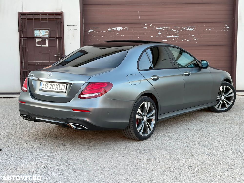 Mercedes-Benz E 220 d 9G-TRONIC AMG Line - 3
