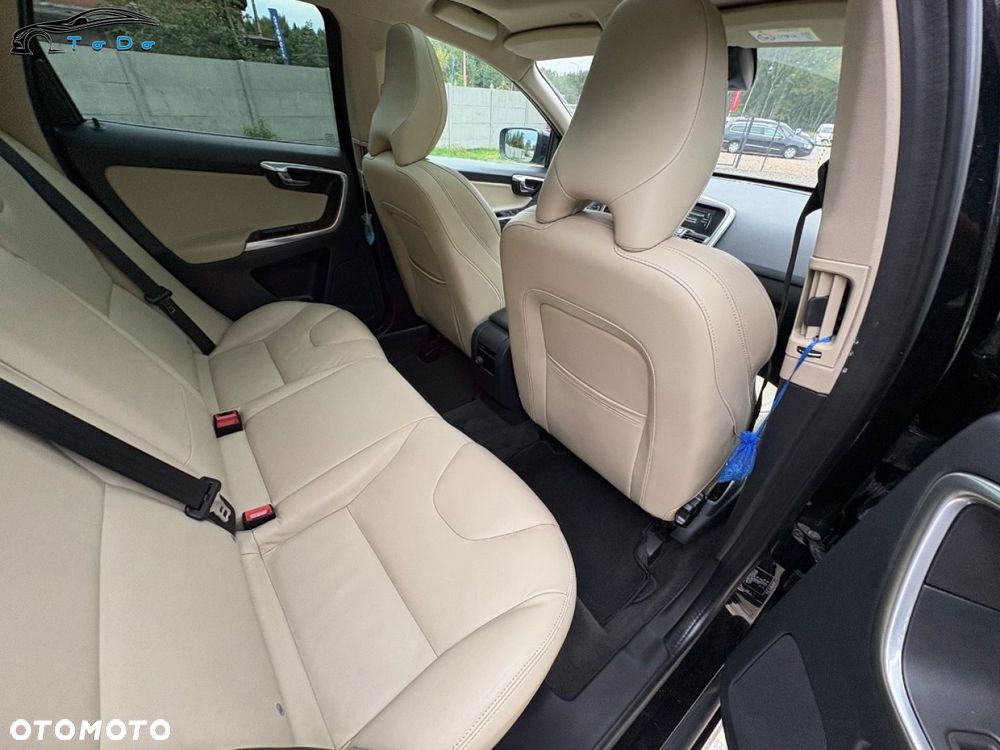 Volvo XC 60 D3 Momentum - 30