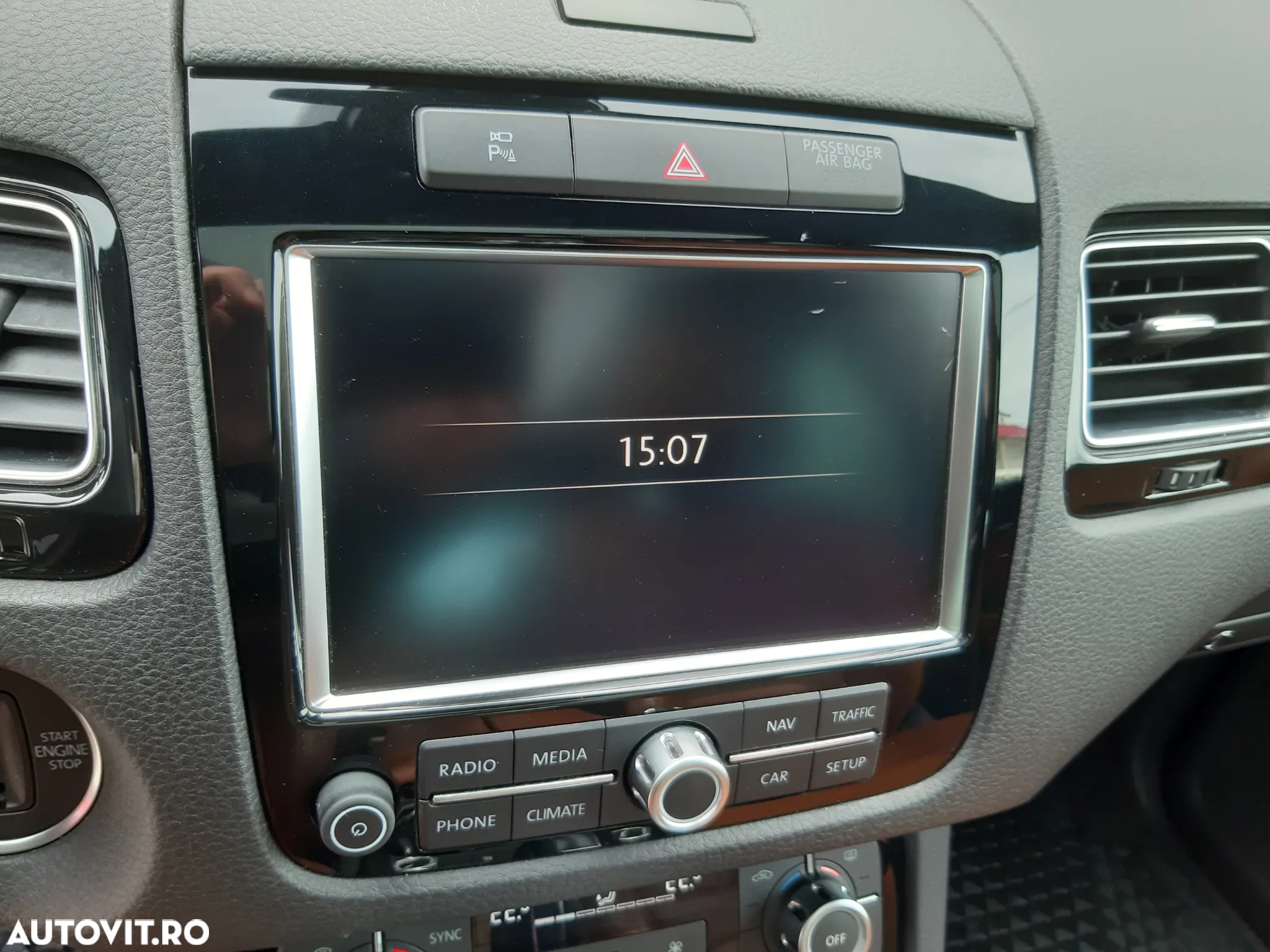 Volkswagen Touareg 3.0 V6 TDI BMT - 27