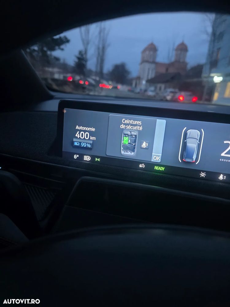 Ford Mustang Mach-E AWD PREMIUM - 13