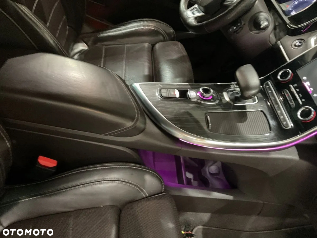 Renault Espace 1.6 dCi Energy Initiale Paris EDC 7os - 13