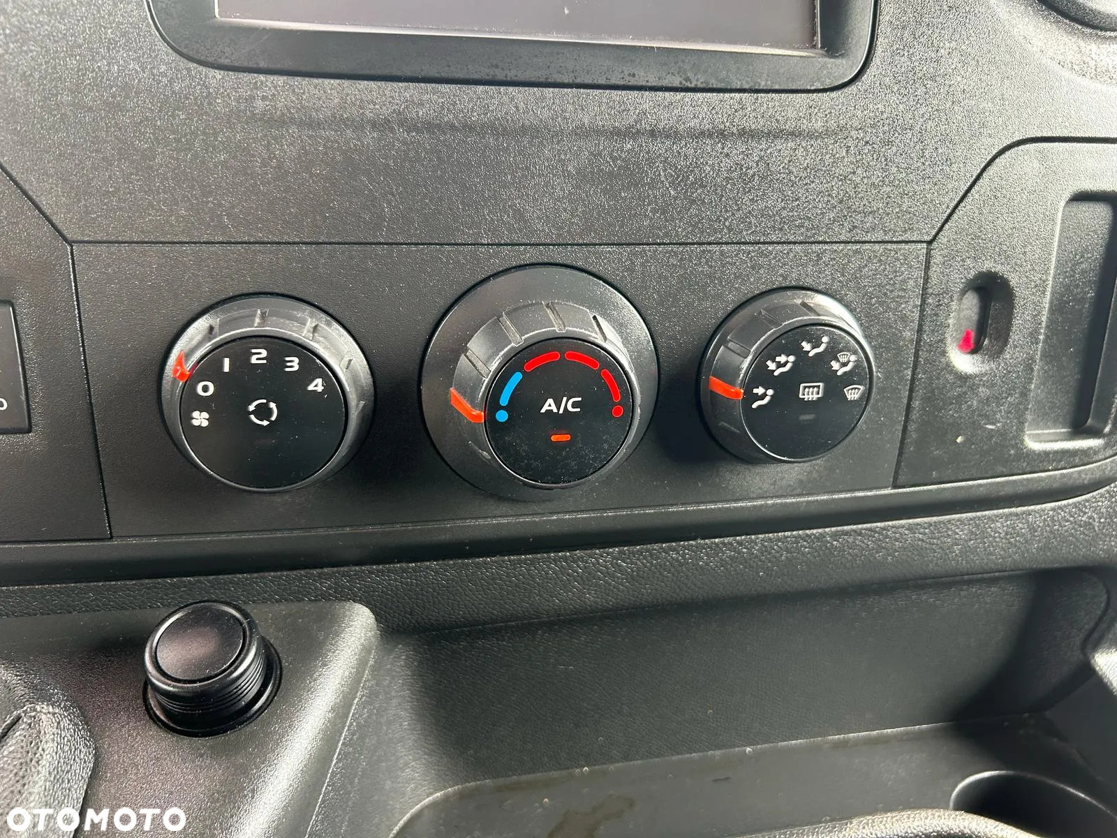 Renault Master 2.3 DCI 165KM Kontener 9 palet + winda 1000kg + drzwi boczne **NA BLIŹNIAKACH**Klima**Navi**Mascott**2019R** - 14