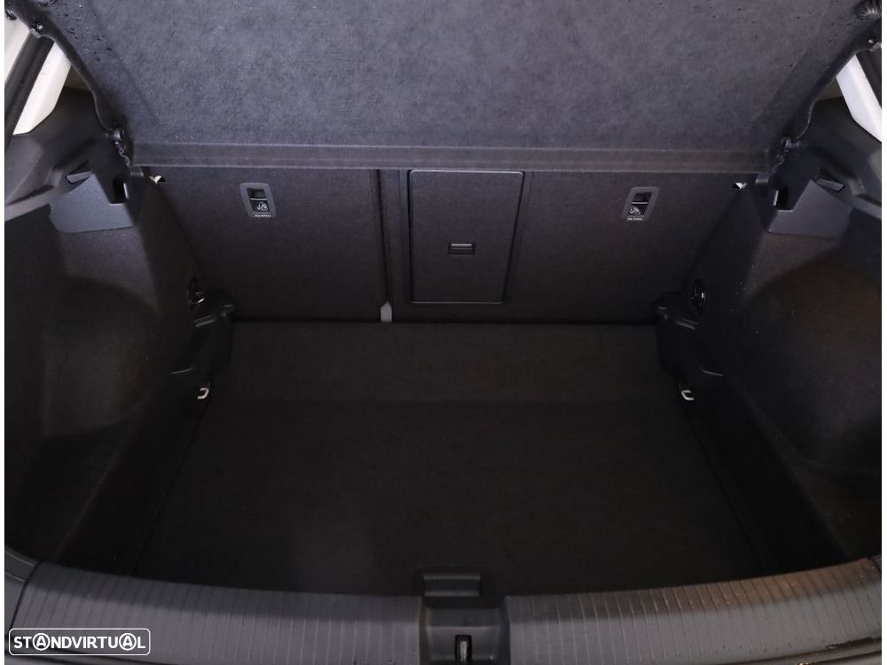 VW T-Roc 1.0 TSI Urban - 26