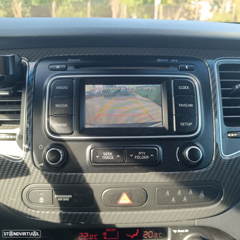 Kia Carens 1.7 CRDi ISG TX - 23