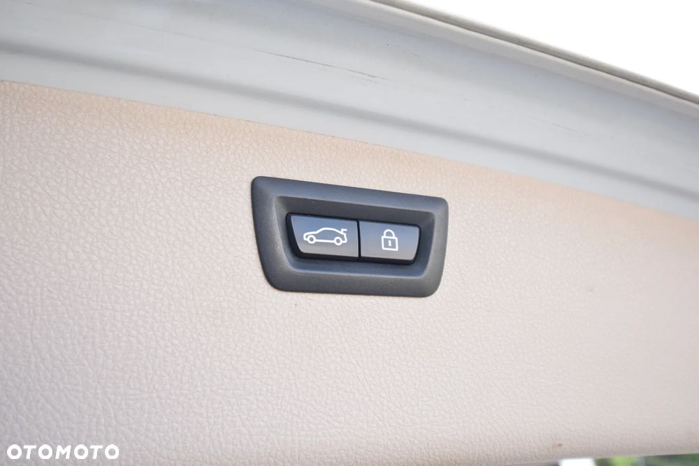 BMW Seria 3 318d - 35