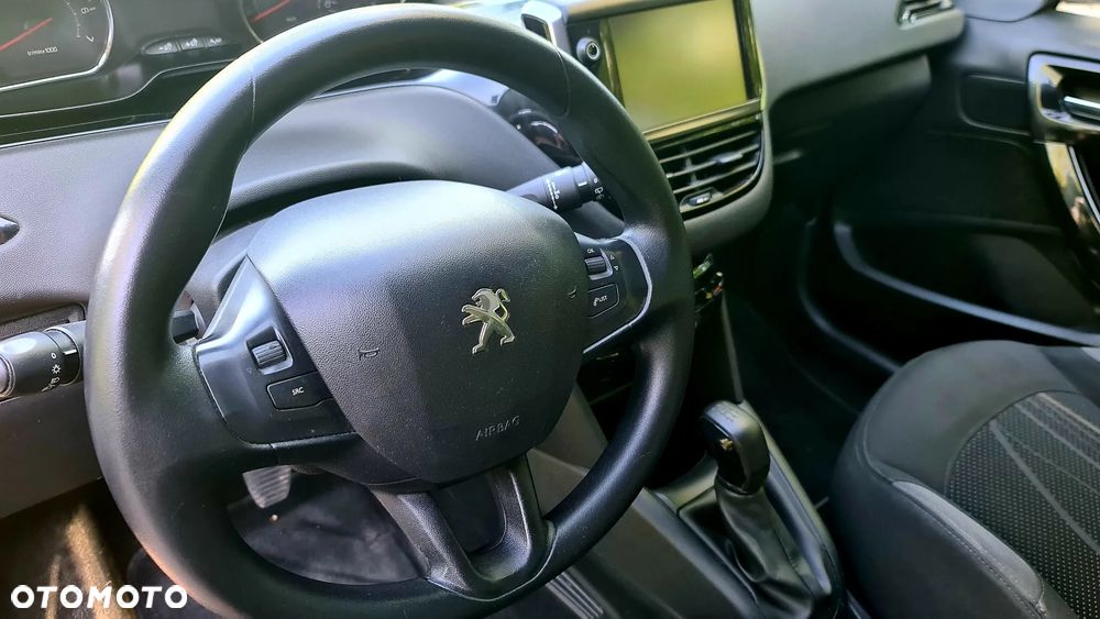 Peugeot 208 1.4 VTi Active - 17