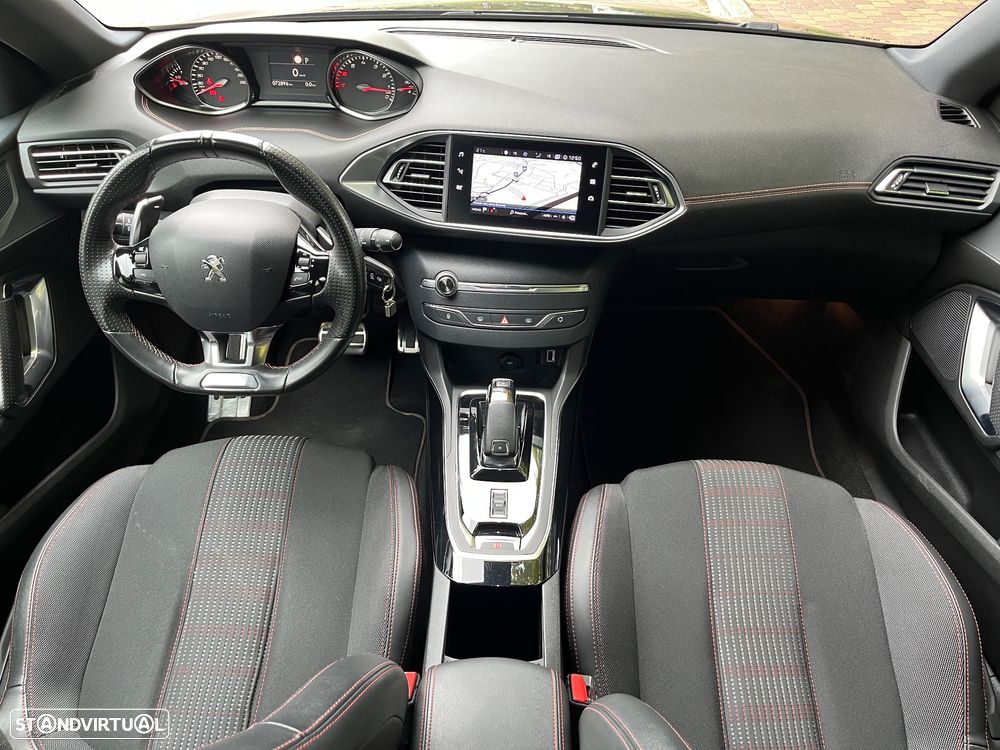 Peugeot 308 1.2 PureTech GT Pack EAT8 - 33