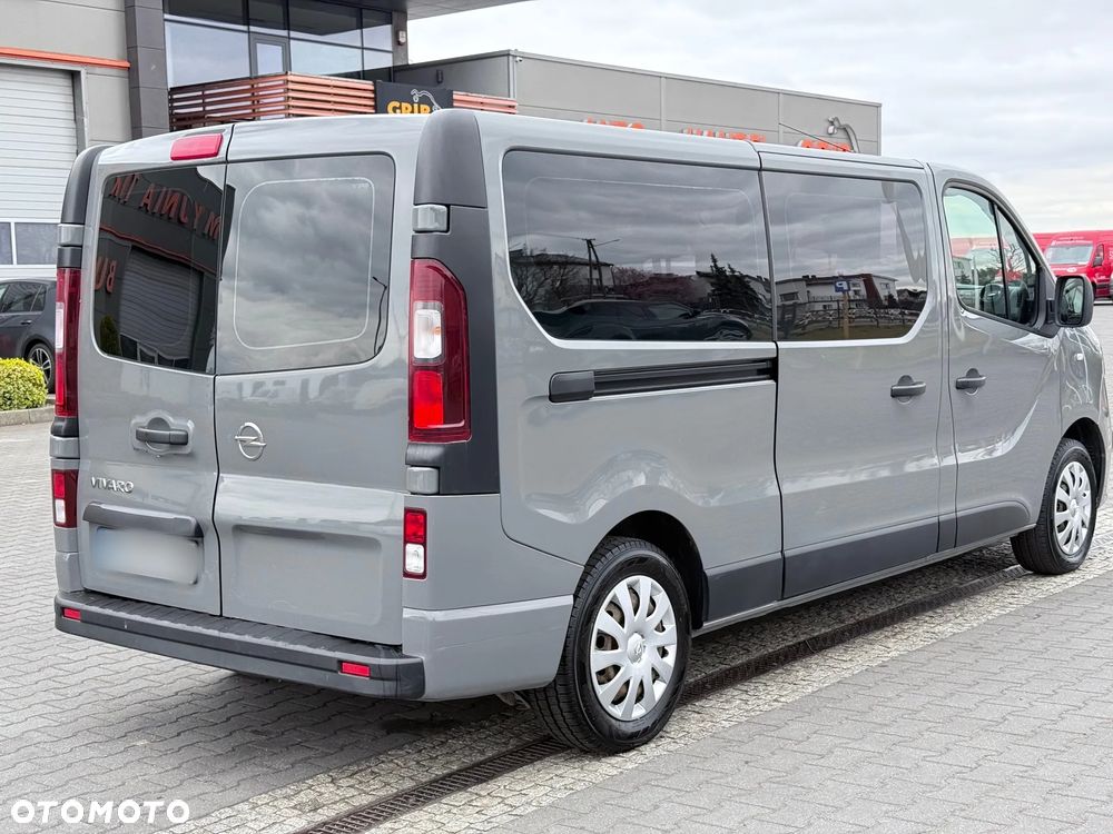 Opel Vivaro L2H1 2,9t Elegance - 4