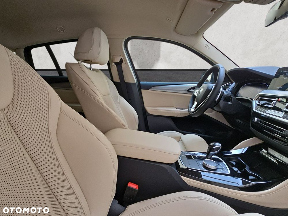 BMW X4 - 25