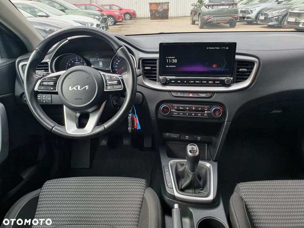 Kia Ceed 1.5 T-GDI M - 30