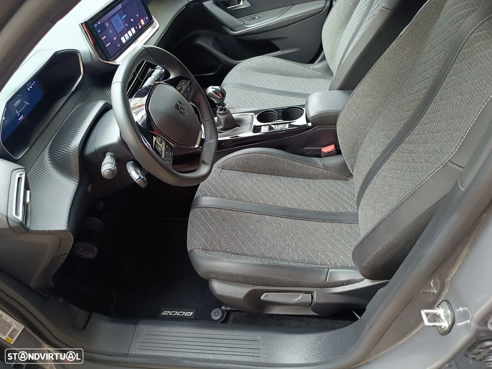 Peugeot 2008 1.2 PureTech Allure Pack - 11