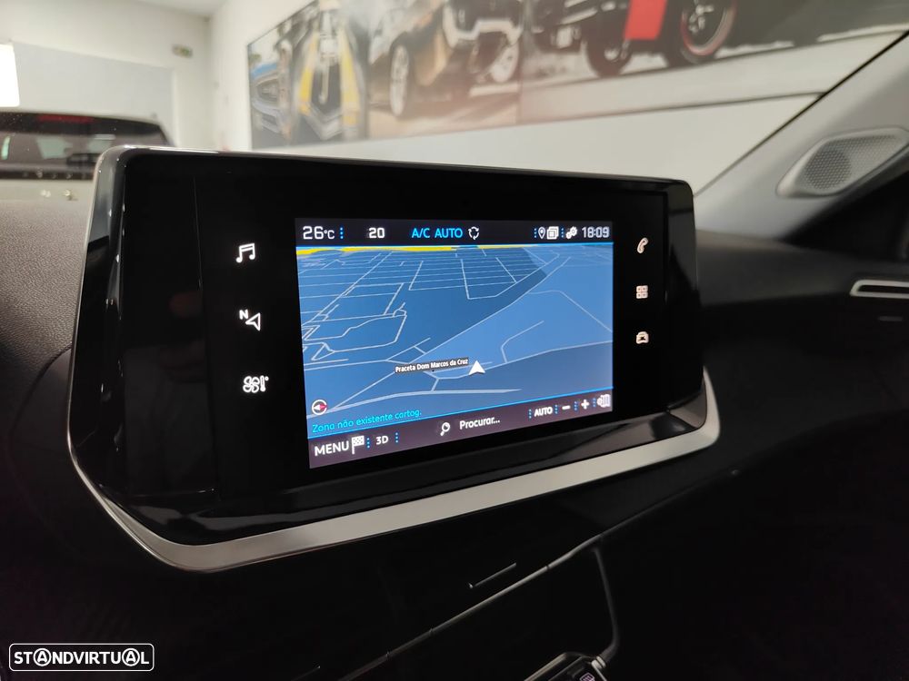 Peugeot 2008 1.2 PureTech Allure EAT8 - 52
