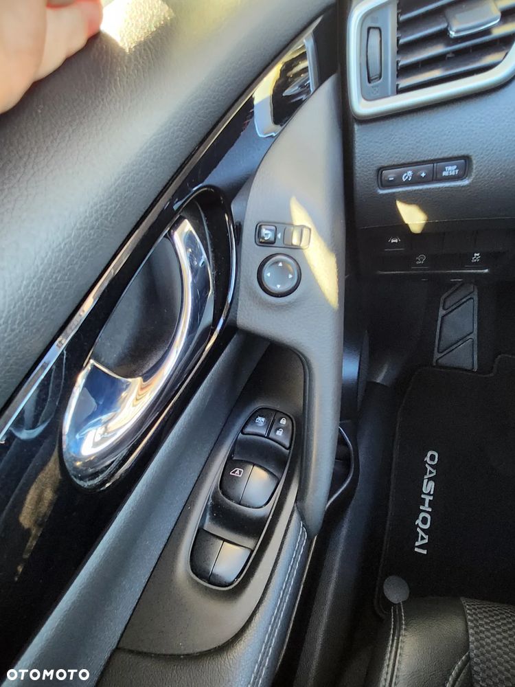 Nissan Qashqai 1.6 DIG-T Tekna - 8