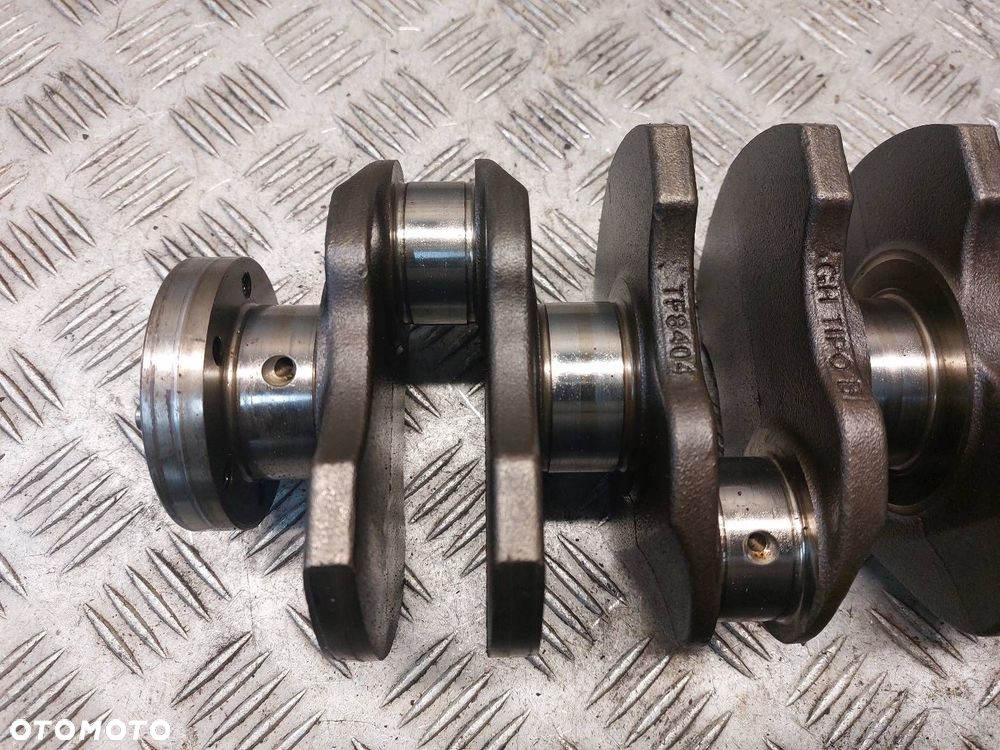 WAŁ KORBOWY FIAT GRANDE PUNTO I 1.4 8V 55182752 350A1000 - 3