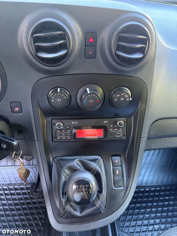 Mercedes-Benz Citan Tourer 415.703 - 18