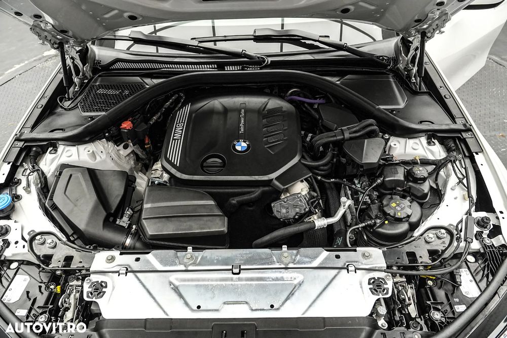 BMW Seria 3 320d xDrive AT MHEV - 31