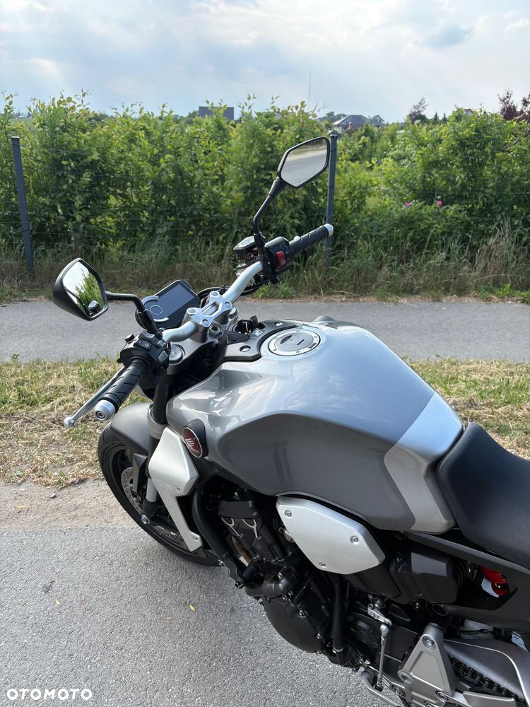 Honda CB - 17