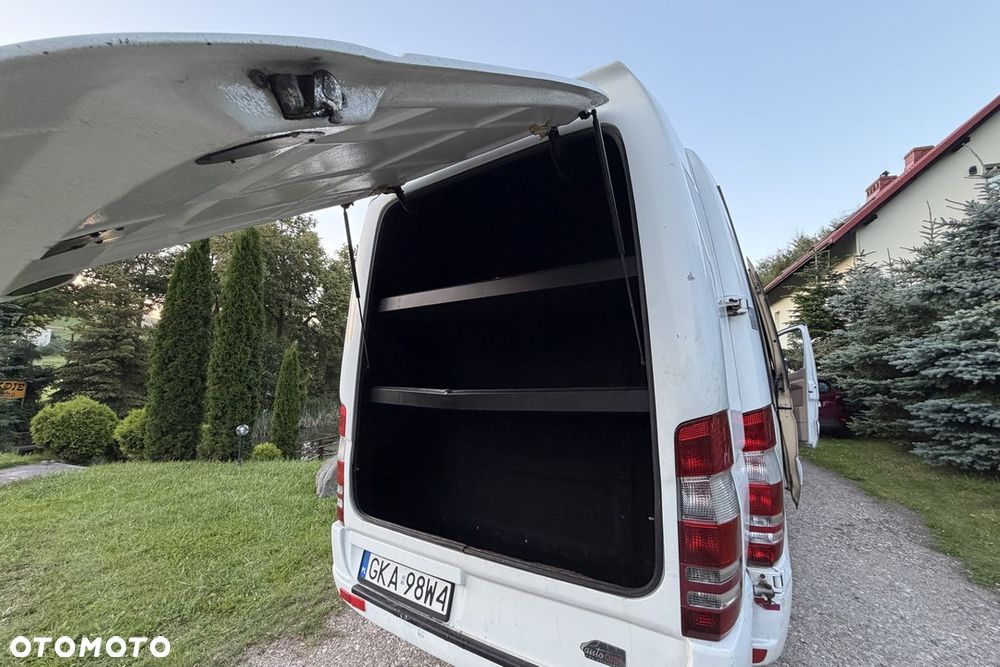 Mercedes-Benz Sprinter - 9