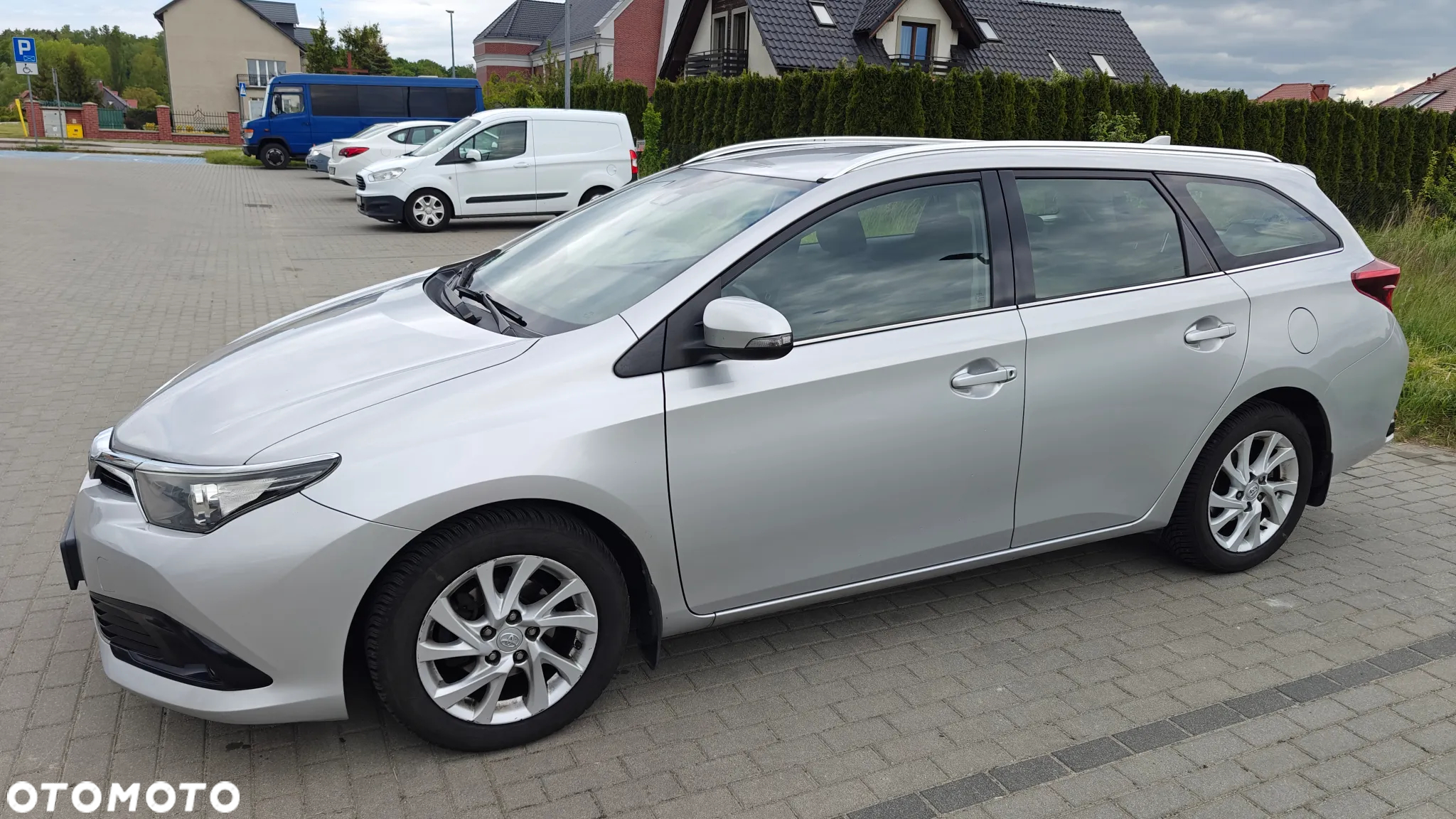 Toyota Auris 1.6 Comfort - 2