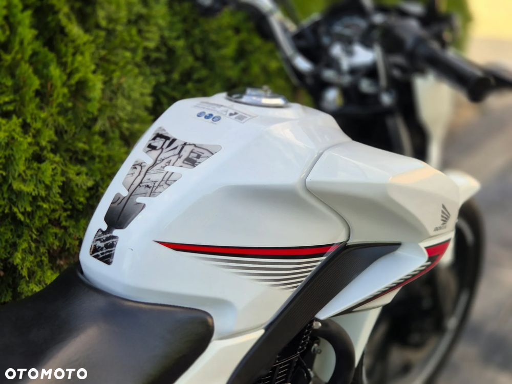 Honda CBF - 10