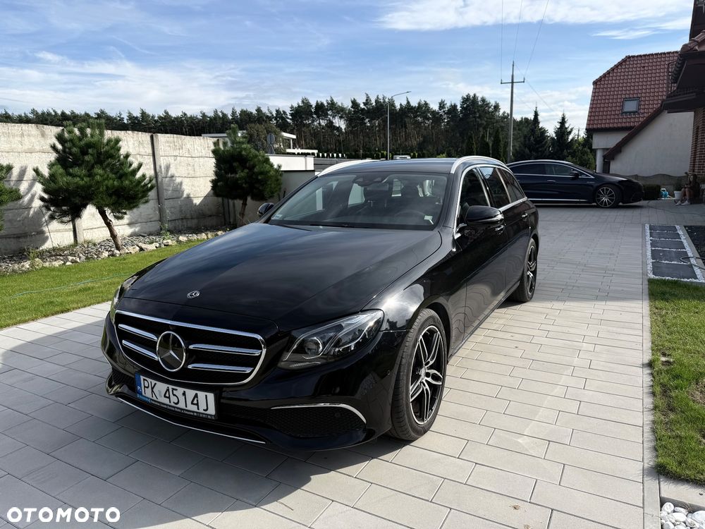Mercedes-Benz Klasa E 220 d 9G-TRONIC - 3
