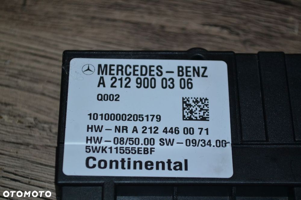 MERCEDES W204 W207 W212 MODUŁ STEROWNIK POMPY PALIWA 2129000306 - 2