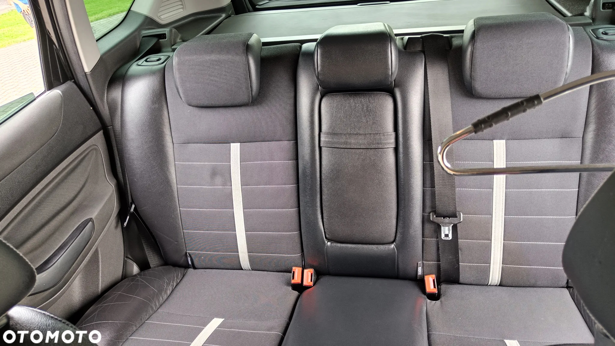 Ford Kuga 2.0 TDCi 4x4 Titanium - 29