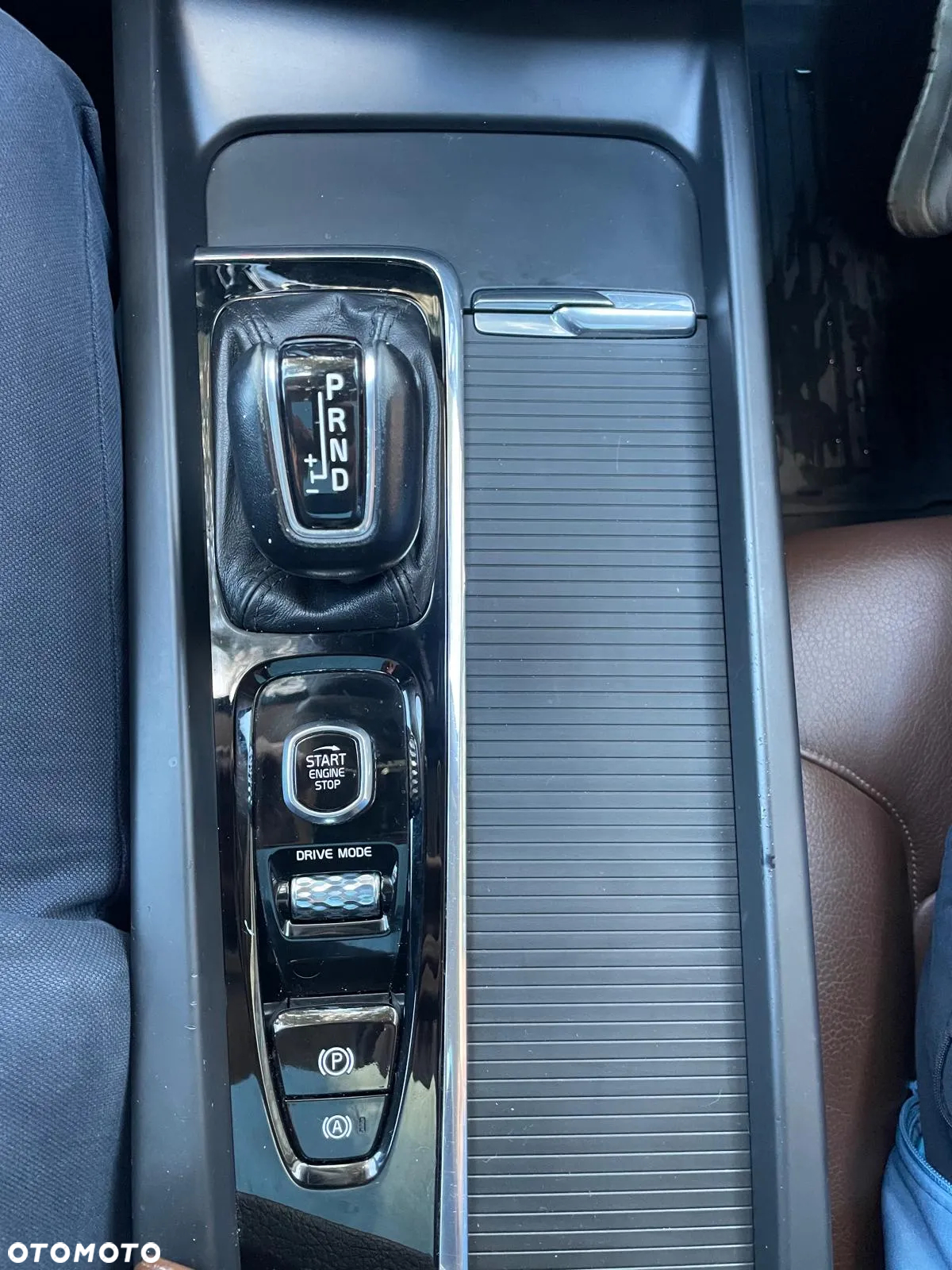 Volvo XC 60 T6 AWD Momentum - 30