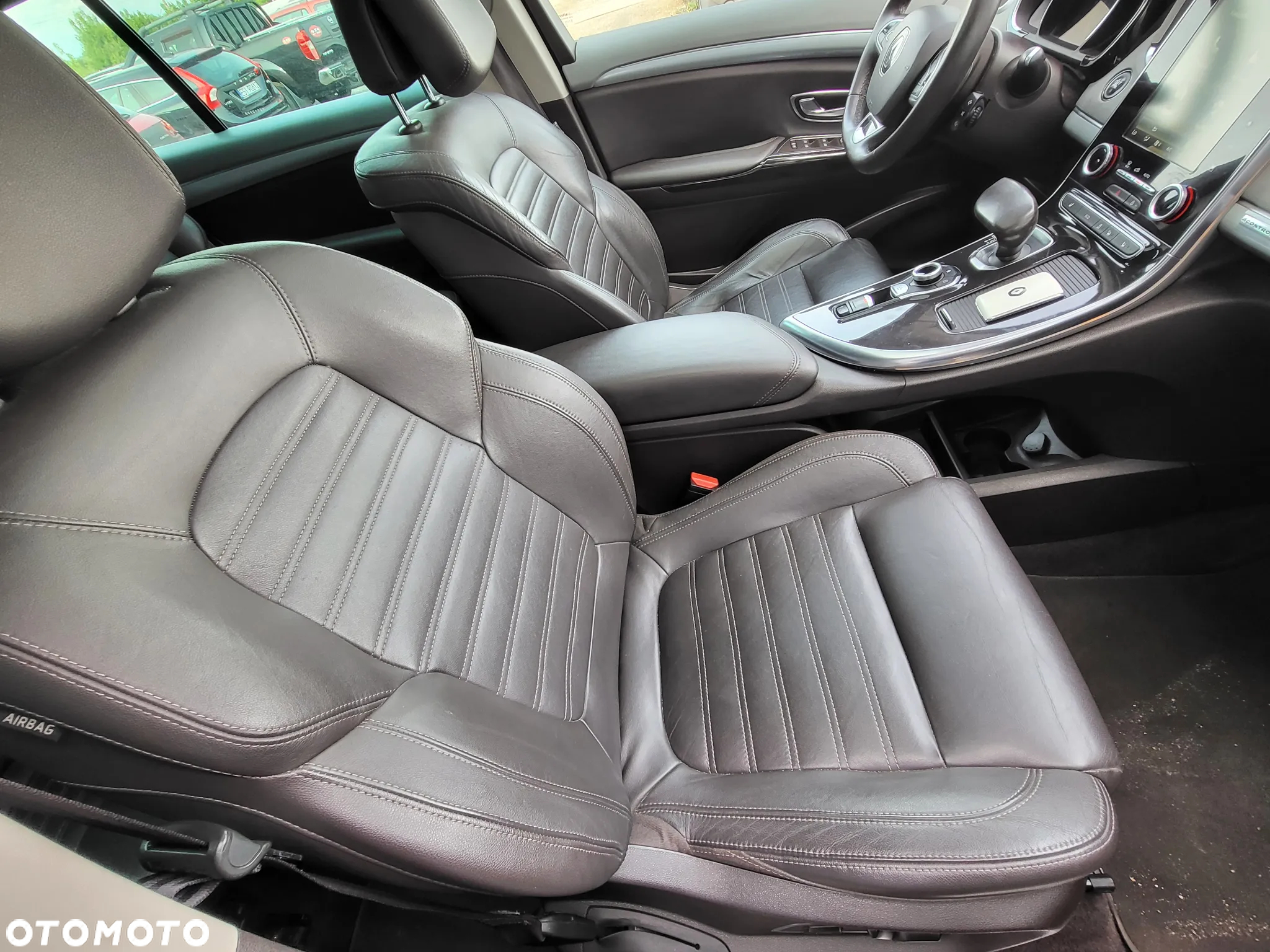 Renault Espace 1.6 dCi Energy Initiale Paris EDC 7os - 8