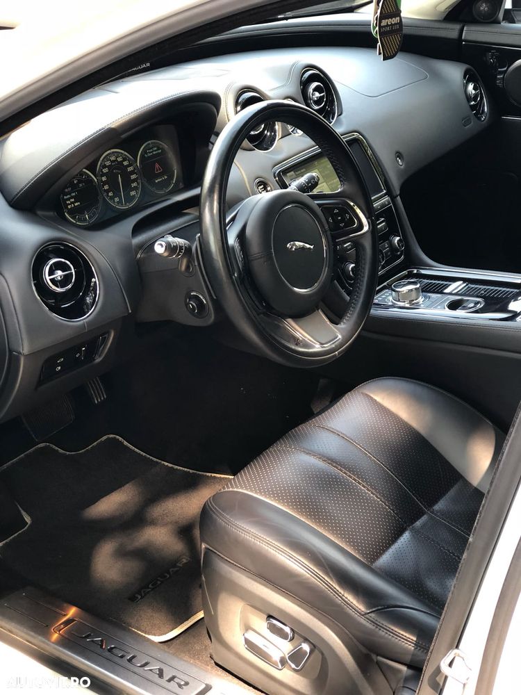 Jaguar XJ - 6
