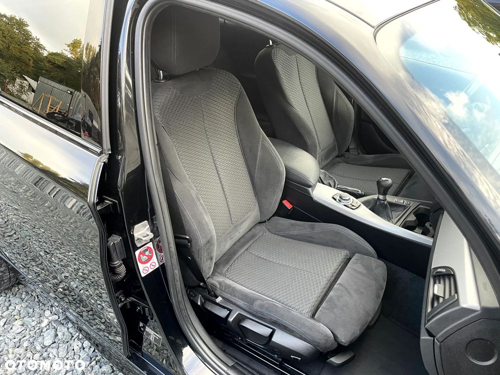 BMW Seria 1 118d Edition M Sport Shadow - 21