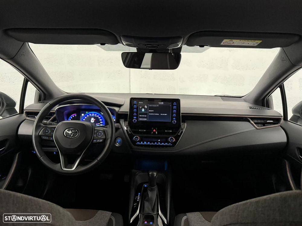 Toyota Corolla Touring Sports 1.8 Hybrid Trek - 3