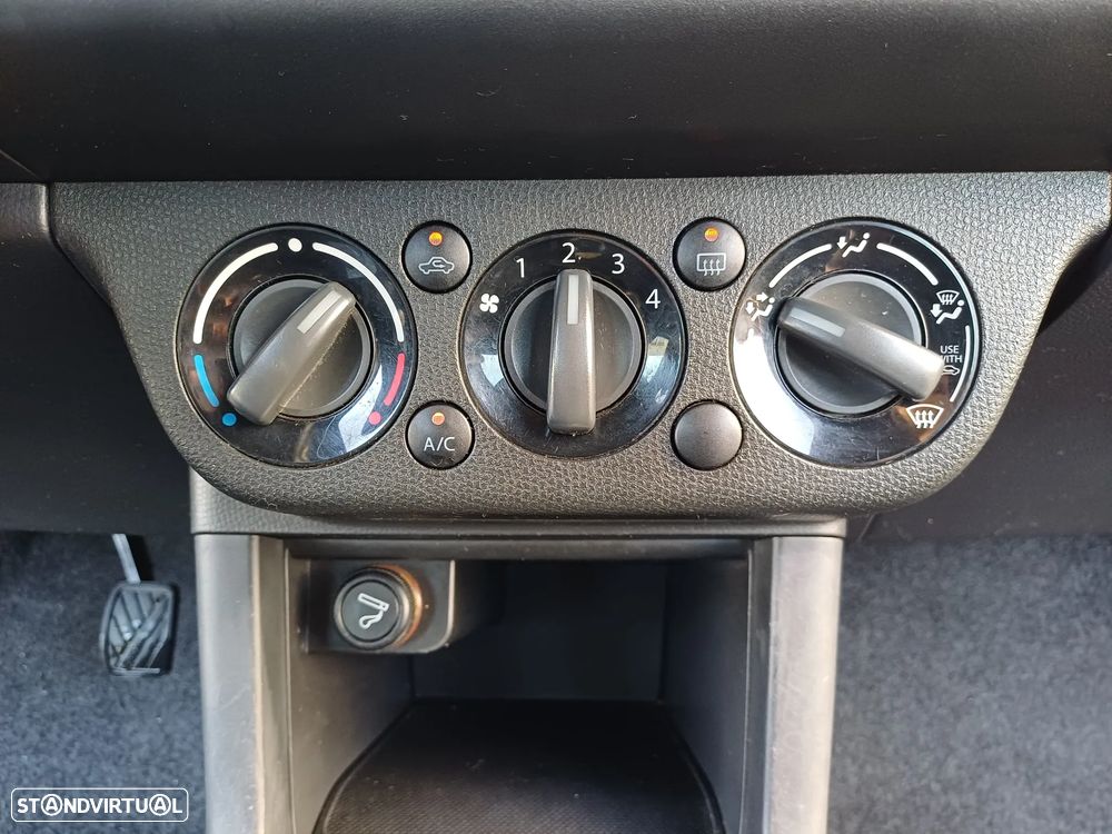 Suzuki Swift 1.3 DDiS GL - 28