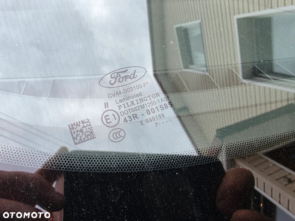 Ford Kuga 2.0 TDCi 2x4 Titanium - 13