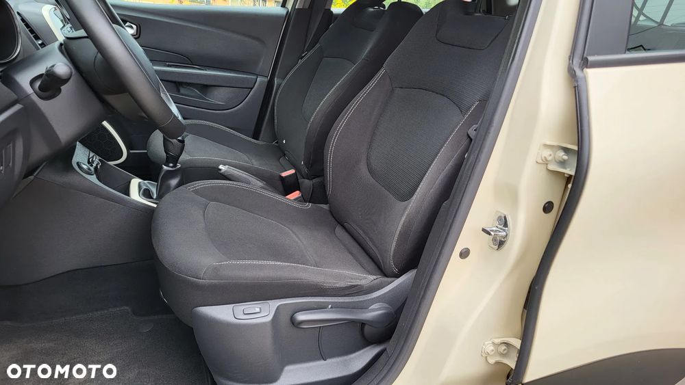 Renault Captur ENERGY dCi 90 Experience - 9