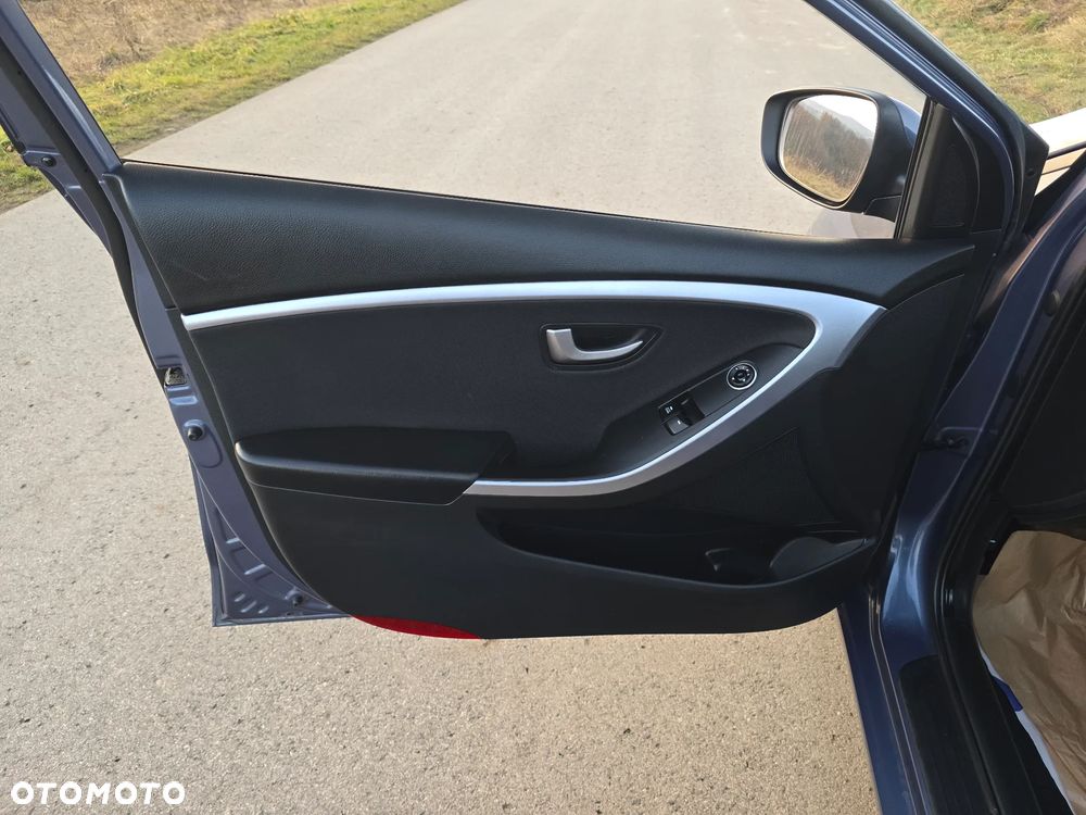 Hyundai i30 1.4 Comfort - 19