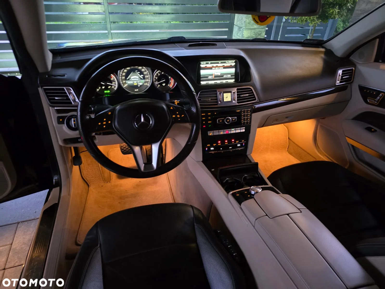 Mercedes-Benz Klasa E 250 - 16