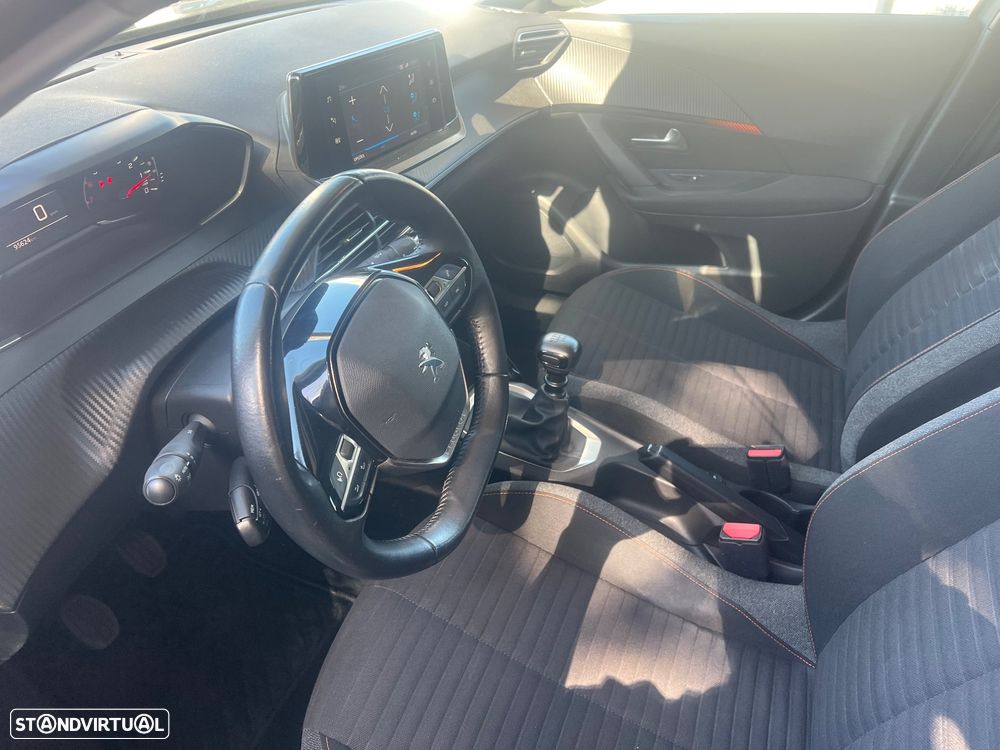 Peugeot 2008 1.2 PureTech Active Pack - 23