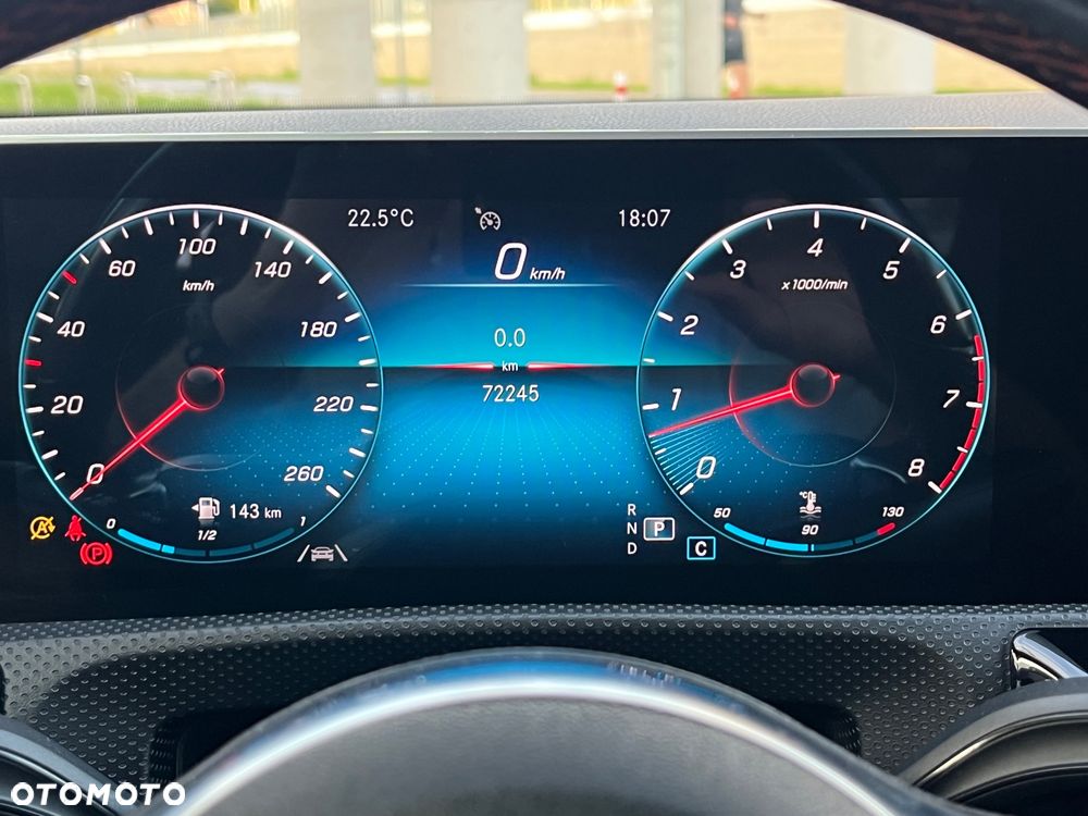 Mercedes-Benz CLA 220 AMG Line 7G-DCT - 20