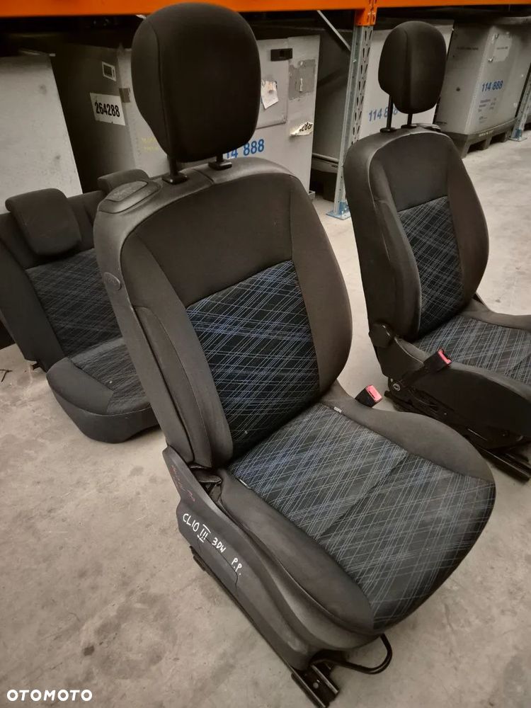 RENAULT GRAND SCENIC / CAPTUR / TRAFIC, II VIVARO I / CLIO III / MEGANE III FOTEL KANAPA - 32