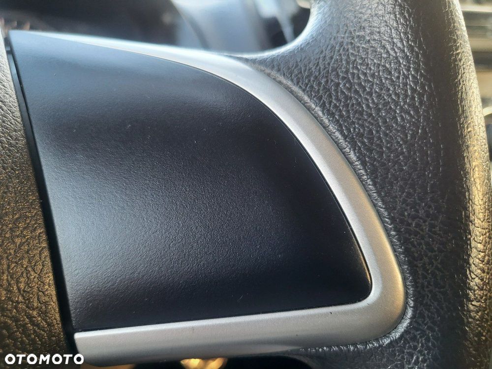 Mitsubishi Space Star - 35