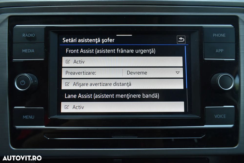 Volkswagen Passat 1.5 TSI ACT DSG Advance - 18