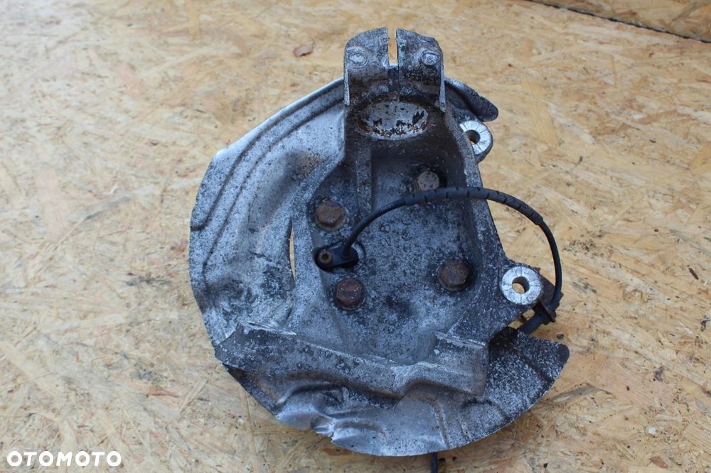 Zwrotnica piasta BMW e90 e91 e92 e93 PRAWY PRZÓD - 2