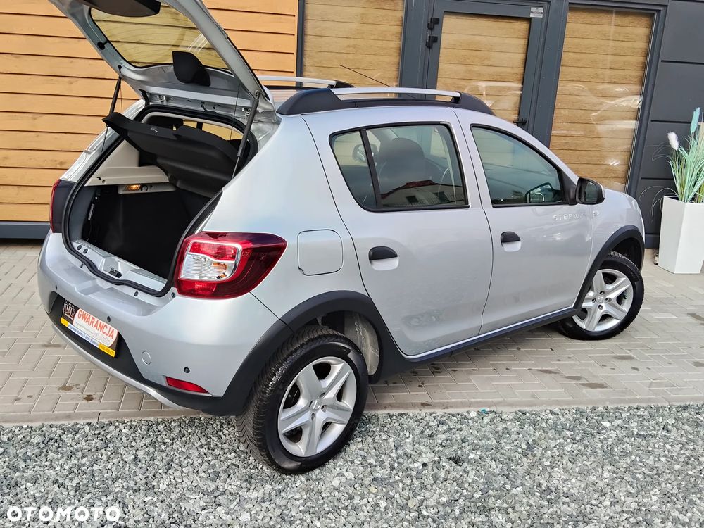 Dacia Sandero Stepway TCe 90 Prestige - 29