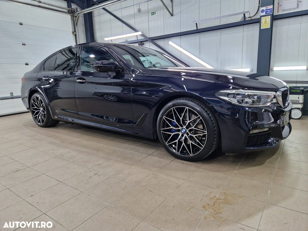 BMW Seria 5 530d xDrive AT - 2