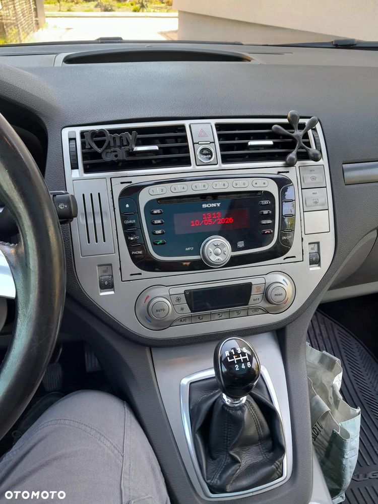 Ford Kuga 2.0 TDCi Titanium - 10