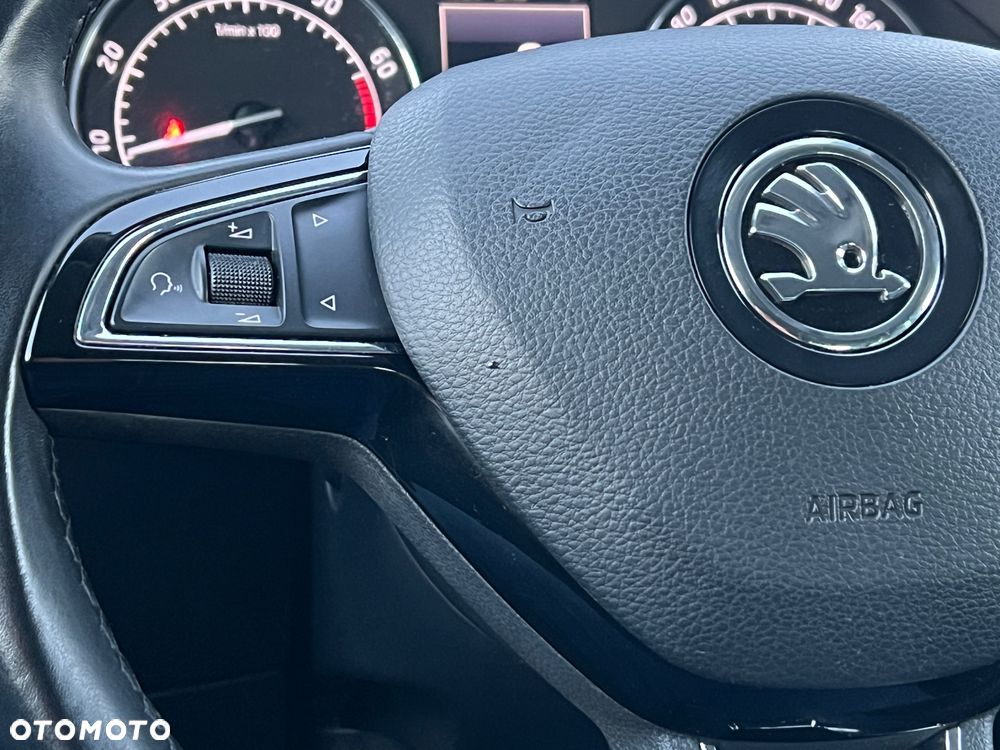 Skoda Superb 2.0 TSI 4x4 Sportline DSG - 21