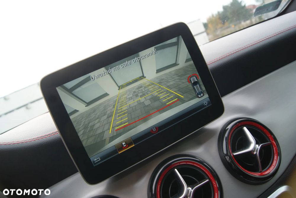 Mercedes-Benz CLA - 29